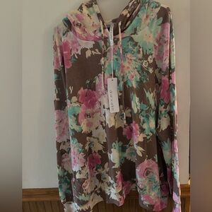 NEW With TAGS, woman’s 3XL hoodie